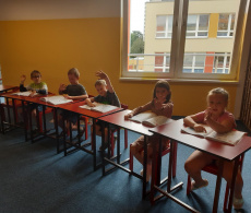 Prvňáčci z 1.C četli deváťákům z 9.C