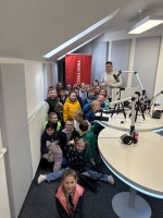 1.C navštívila rádio